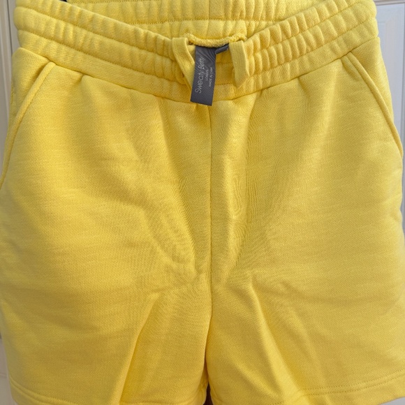 Sweaty Betty Cotton Shorts – Yellow, XS - Picture 3 of 3